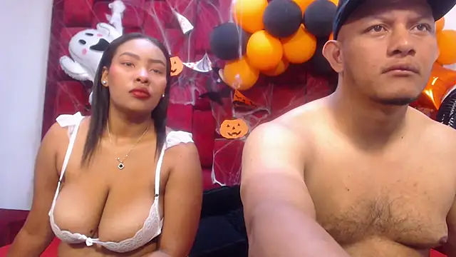 Snapshot of Karolay_Rick chatting on 10-23-25, 04:45 Karolay Rick online show from 10-23-25, 04:45