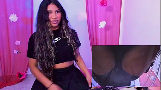 PaolaMedusa online show from 10-18-25, 07:47