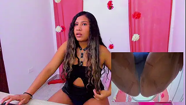 PaolaMedusa online show from 10-21-25, 04:30