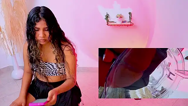 PaolaMedusa online show from 10-24-25, 05:20