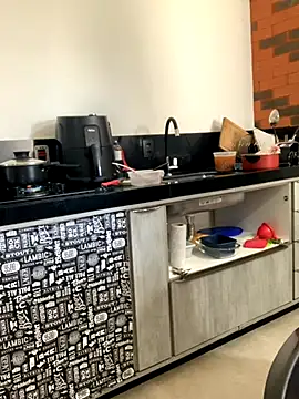 NatashaAzura online show from 11-30-25, 04:00