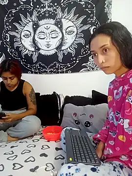 emily n abby online show from 02-11-26, 01:27