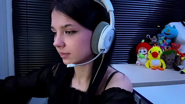 HanaMantanaDell online show from 10-18-25, 01:12