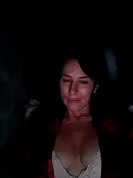 Snapshot of Luna_7777 chatting on 10-29-25, 10:44 Luna 7777 online show from 10-29-25, 10:44