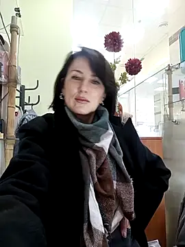 Snapshot of Luna_7777 chatting on 11-12-25, 10:48 Luna 7777 online show from 11-12-25, 10:48