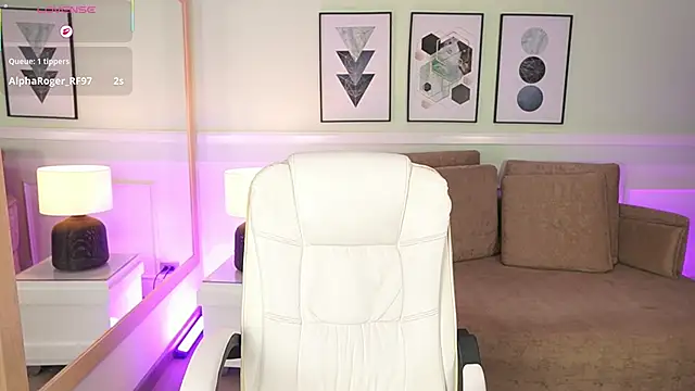 EmilyTurneer online show from 03-28-26, 07:19