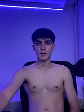 WarrenBlushfire online show from 10-26-25, 05:13