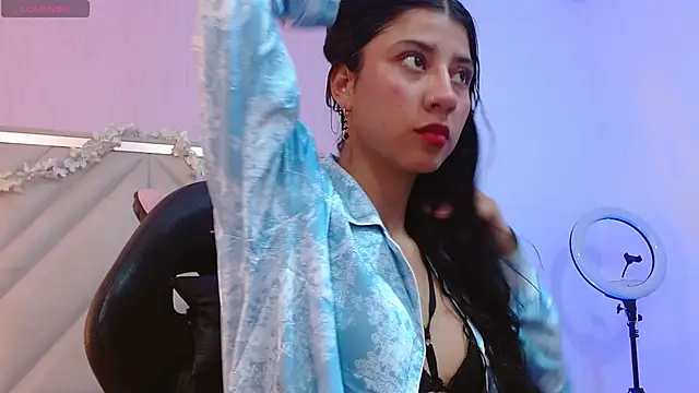 Snapshot of Adisson_Tay chatting on 11-20-25, 04:12 Adisson Tay online show from 11-20-25, 04:12