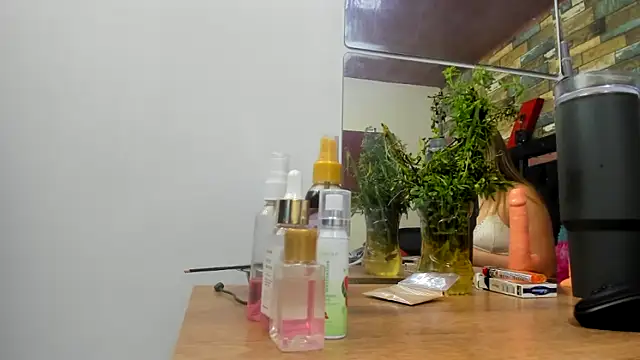 Zultana Mor online show from 11-22-25, 03:05