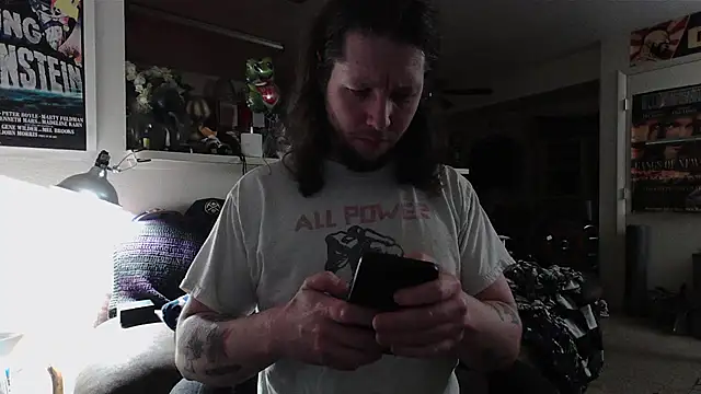 biggerisbetter12 online show from 03-04-26, 10:32