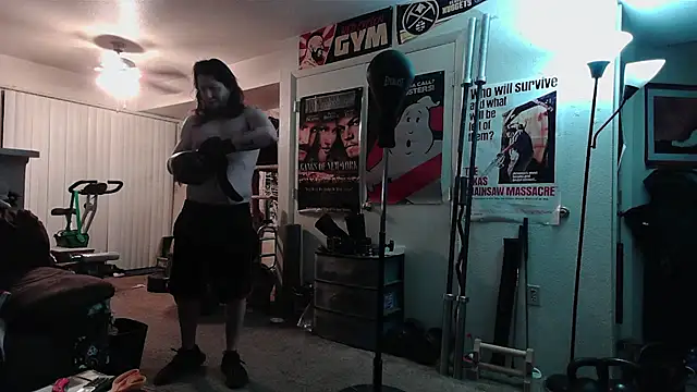 biggerisbetter12 online show from 04-28-26, 02:27