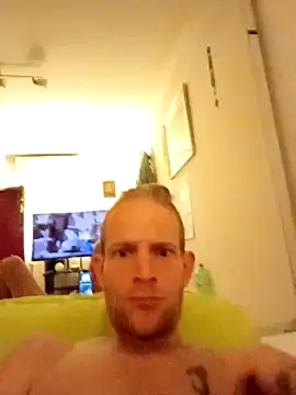 Lorenzo4786 online show from 10-17-25, 12:47