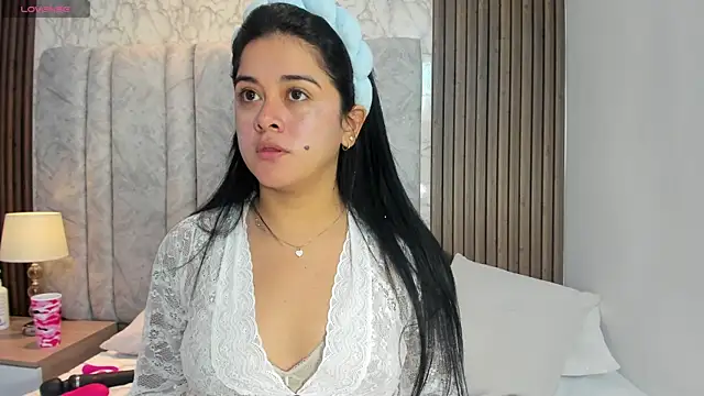 Snapshot of goddessfeetxx chatting on 10-24-25, 08:38 goddessfeetxx online show from 10-24-25, 08:38