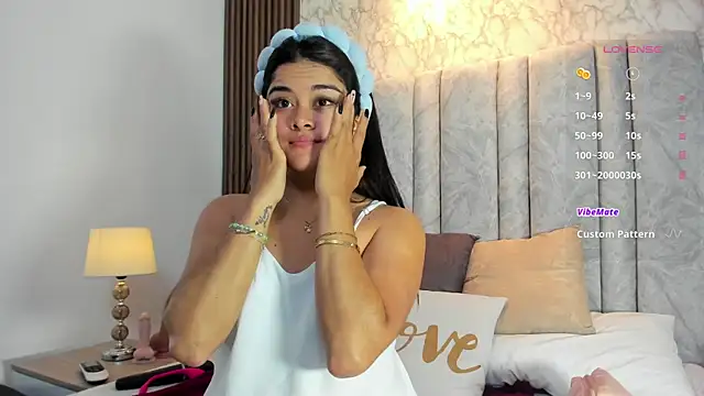 Snapshot of goddessfeetxx chatting on 11-22-25, 09:36 goddessfeetxx online show from 11-22-25, 09:36