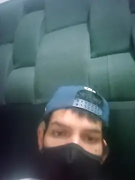 Snapshot of Bigxxxccs2000 chatting on 10-17-25, 02:59 Bigxxxccs2000 online show from 10-17-25, 02:59