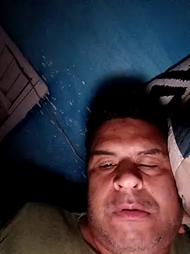 Snapshot of mineiro0388 chatting on 10-28-25, 04:27 mineiro0388 online show from 10-28-25, 04:27