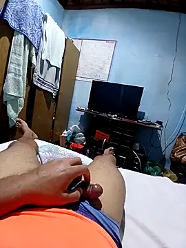 Snapshot of mineiro0388 chatting on 11-22-25, 04:11 mineiro0388 online show from 11-22-25, 04:11