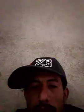 Snapshot of Orlao25cm chatting on 11-19-25, 05:35 Orlao25cm online show from 11-19-25, 05:35