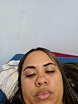 Snapshot of bruninhasilv4 chatting on 10-24-25, 05:09 bruninhasilv4 online show from 10-24-25, 05:09