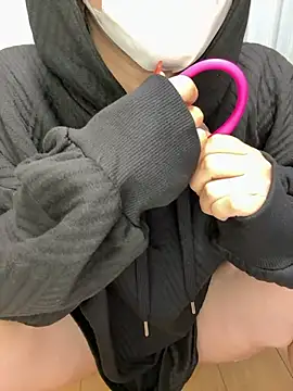 Snapshot of sakina-07 chatting on 10-24-25, 02:13 sakina-07 online show from 10-24-25, 02:13