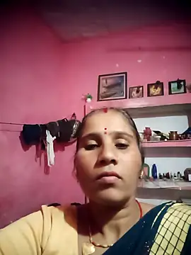 OliveGreen22 online show from 11-04-25, 03:49