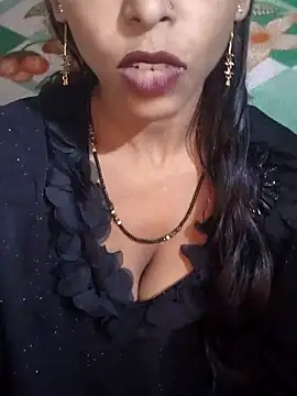 Itz Aisha   online show from 07-24-26, 06:00