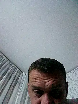 PeteR1987- online show from 10-21-25, 08:20