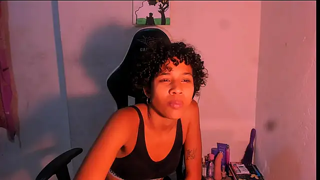 bad girl xxx online show from 04-28-26, 03:11