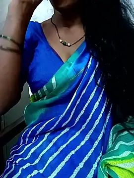 Snapshot of Sravya__ chatting on 10-27-25, 07:01 Sravya online show from 10-27-25, 07:01