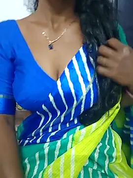 Snapshot of Sravya__ chatting on 11-22-25, 06:23 Sravya online show from 11-22-25, 06:23