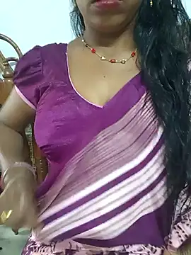 Snapshot of Sravya__ chatting on 12-01-25, 06:18 Sravya online show from 12-01-25, 06:18