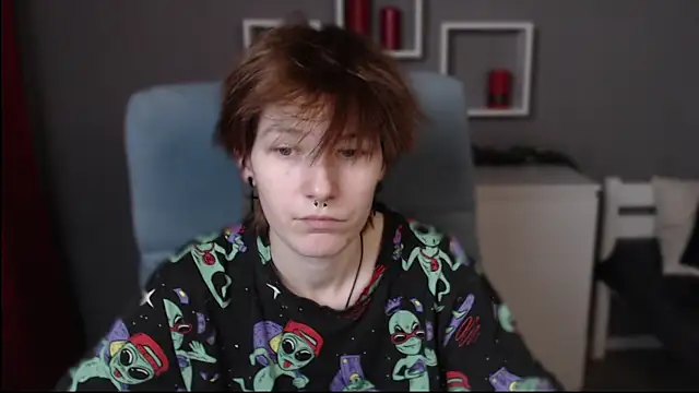 Snapshot of guitarandangell chatting on 11-29-25, 11:24 guitarandangell online show from 11-29-25, 11:24