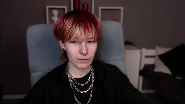 guitarandangell online show from 04-08-26, 05:18