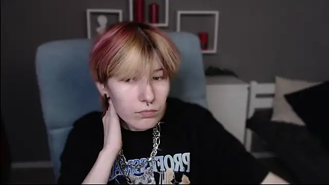 guitarandangell online show from 04-26-26, 11:19