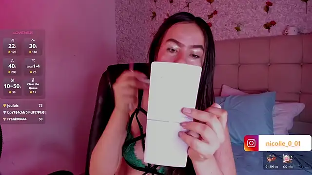 Snapshot of amelia_ferrerx chatting on 11-19-25, 08:09 amelia ferrerx online show from 11-19-25, 08:09