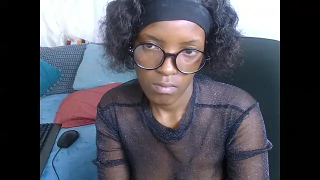 AfricanBarbiee69 online show from 11-21-25, 08:46