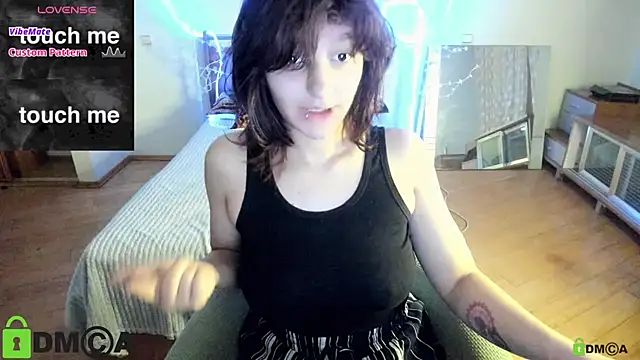 A Skyy online show from 07-25-26, 07:11
