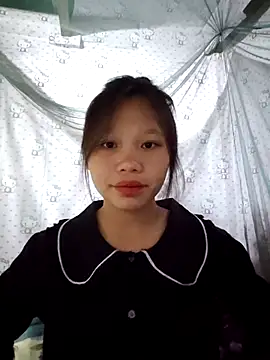 linh-miu99 online show from 03-25-26, 01:33