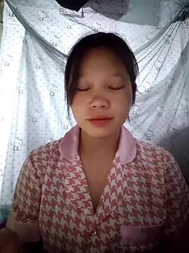 linh-miu99 online show from 03-29-26, 03:45