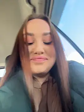 KiraSunshine online show from 04-22-26, 04:37