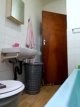 Hotcougar online show from 01-12-26, 07:24