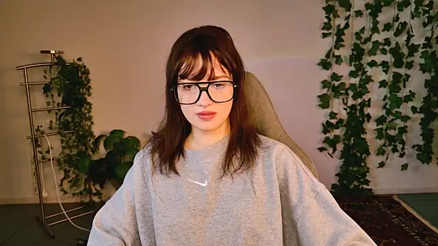 KiraVair online show from 04-04-26, 07:06