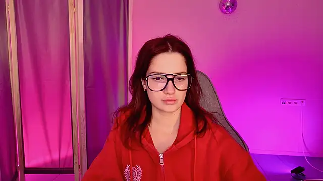 KiraVair online show from 04-20-26, 01:14