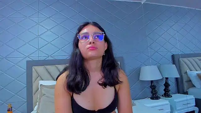 ViolettRouse online show from 03-04-26, 03:51