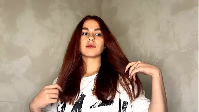 Snapshot of LunaAfrodita chatting on 10-24-25, 07:54 LunaAfrodita online show from 10-24-25, 07:54