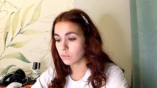 Snapshot of LunaAfrodita chatting on 11-02-25, 06:32 LunaAfrodita online show from 11-02-25, 06:32