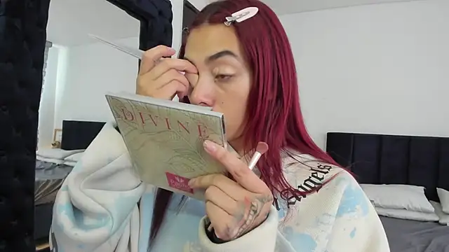 melanie roux   online show from 04-23-26, 12:40