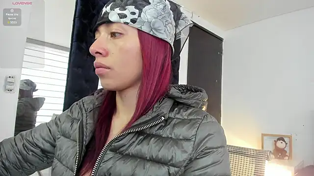 melanie roux   online show from 04-28-26, 12:21