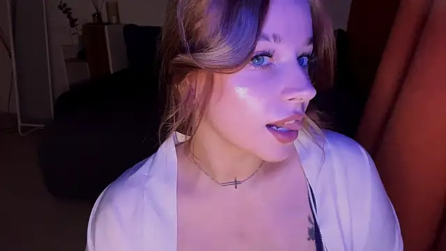 Snapshot of Babymoney_2007 chatting on 10-23-25, 05:33 Babymoney 2007 online show from 10-23-25, 05:33