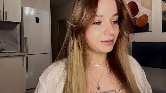 Snapshot of Babymoney_2007 chatting on 11-03-25, 05:58 Babymoney 2007 online show from 11-03-25, 05:58